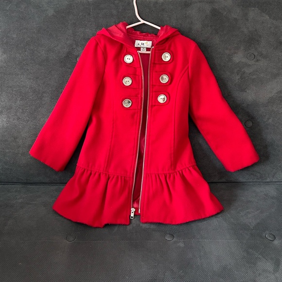 Beautiful red coat with hood - Picture 2 of 6